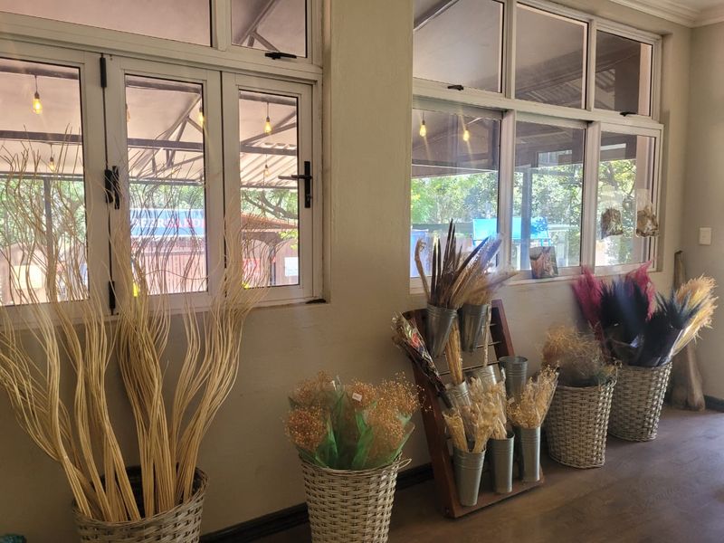 167m2 Retail / Warehouse to Let in Doornkloof East, Irene area - Photo 7