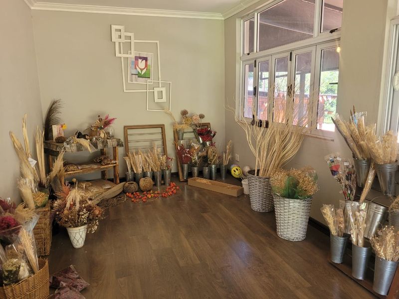 167m2 Retail / Warehouse to Let in Doornkloof East, Irene area - Photo 3