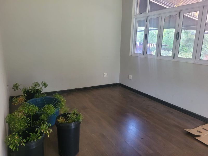 167m2 Retail / Warehouse to Let in Doornkloof East, Irene area - Photo 5
