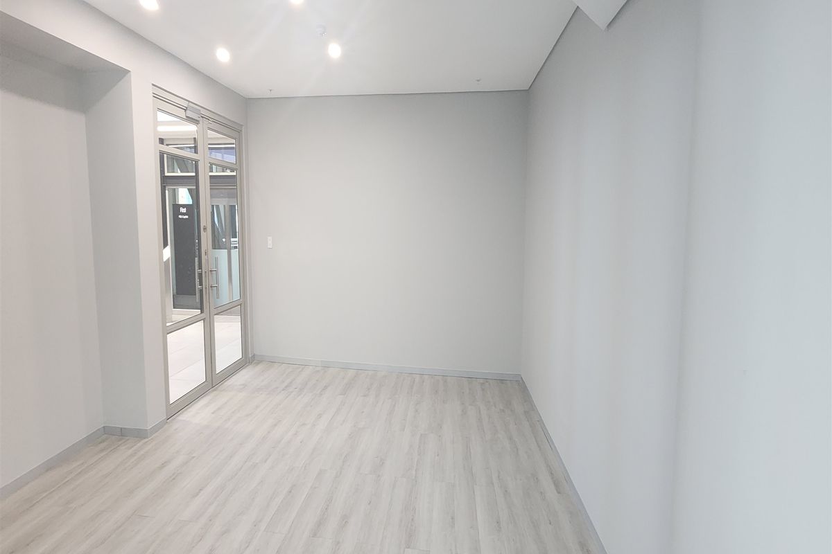364.56sqm Offices to let in Sandton - Photo 3