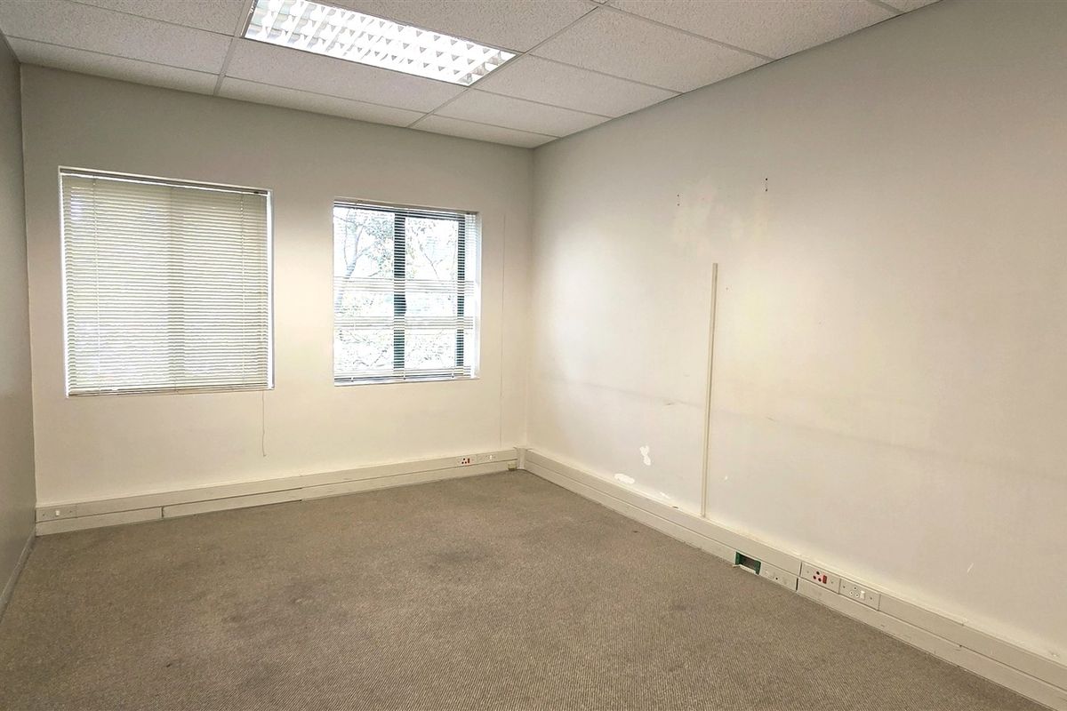 Office space to let in Bryanston Gate - Photo 4