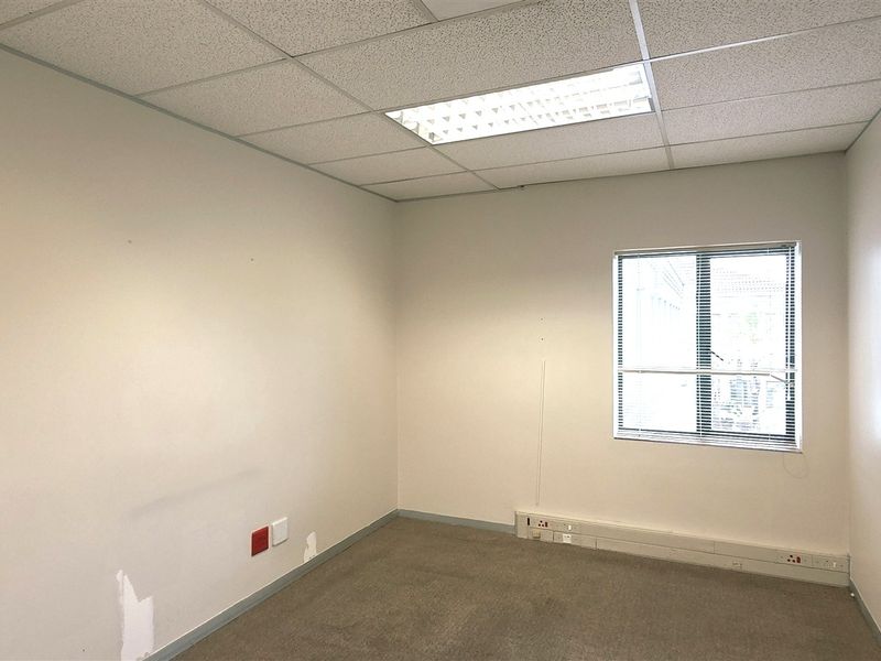 Office space to let in Bryanston Gate - Photo 6