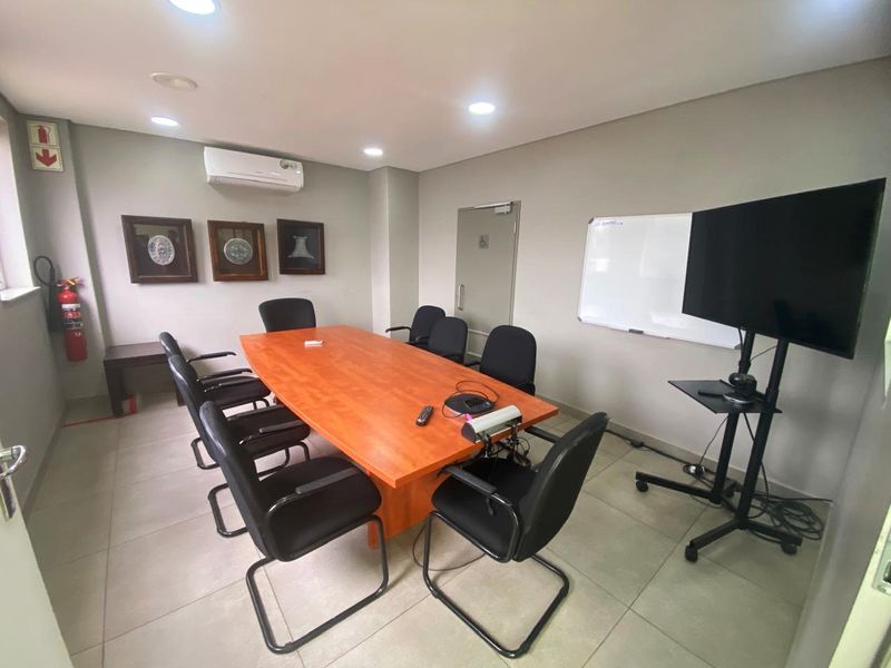 Flexible 2,893m2 Industrial Facility To Let | Randjespark, Midrand - Photo 8