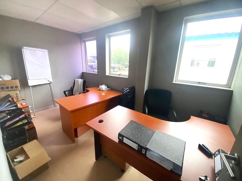 Flexible 2,893m2 Industrial Facility To Let | Randjespark, Midrand - Photo 7