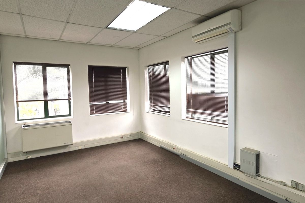 Office space to let in Bryanston Gate - Photo 5