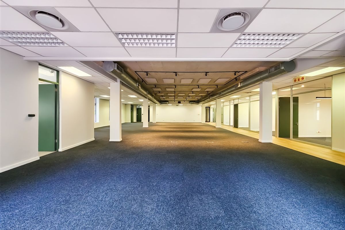 631m2 Modern Office to Let in Fourways - Photo 3