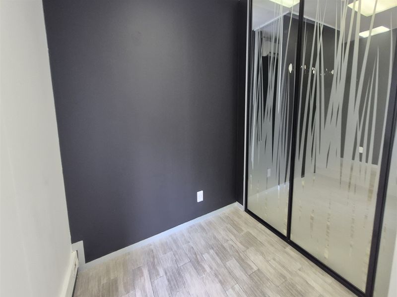 137m2 offices to let in Illovo - Photo 9