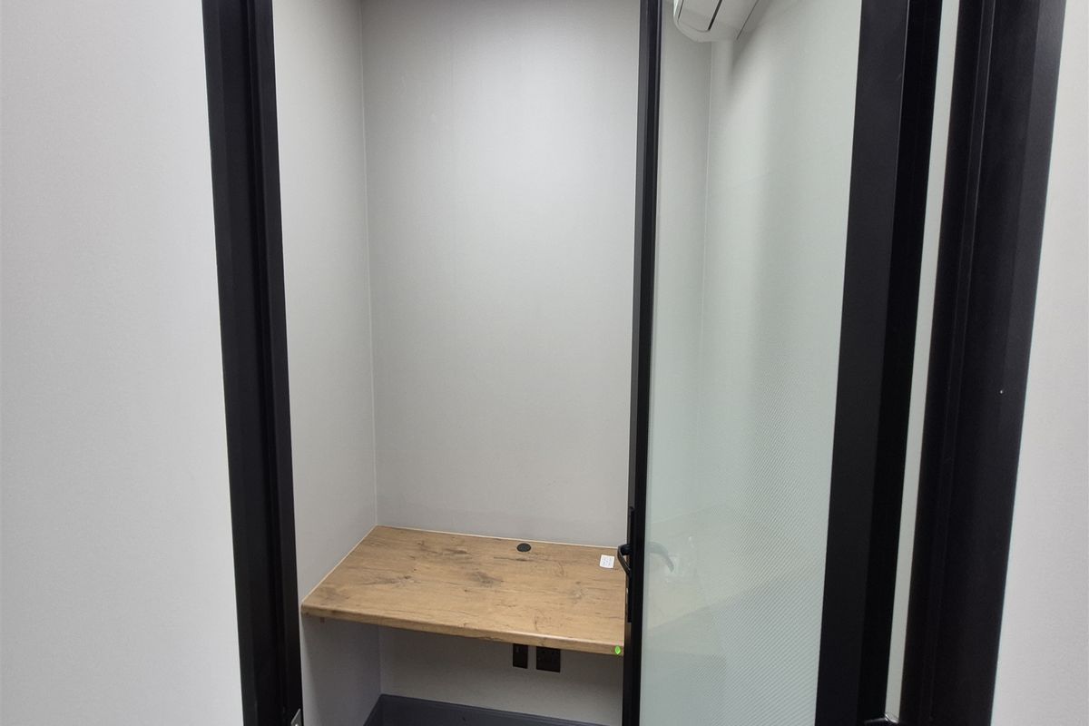 222m2 Offices to let in Dunkeld - Photo 4