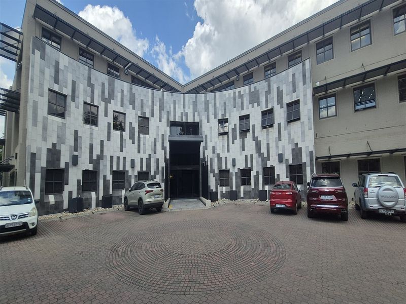 153.44sqm Offices to let in Illovo, Sandton - Photo 10