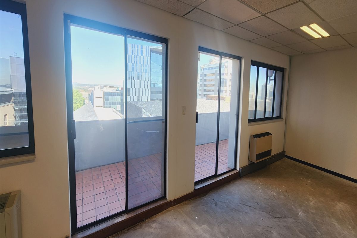 185.47sqm Offices to lo let Sandton - Photo 5