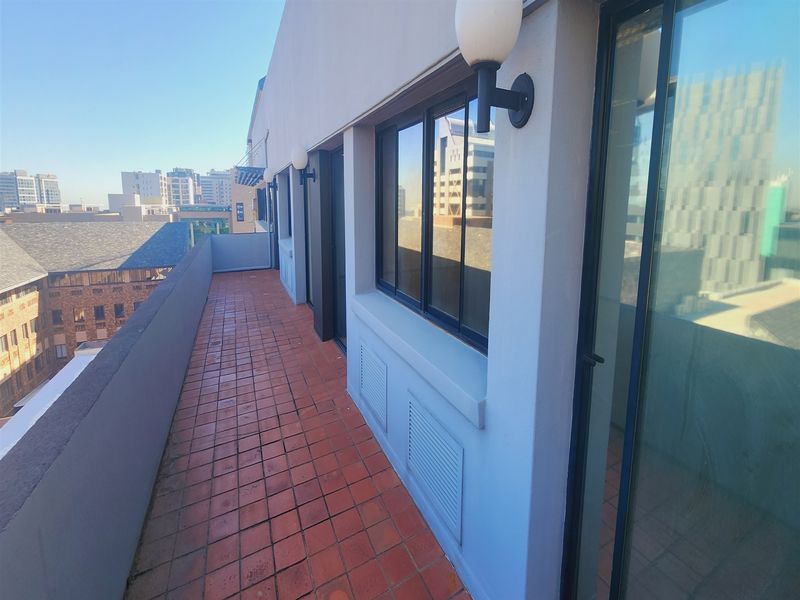 185.47sqm Offices to lo let Sandton - Photo 6
