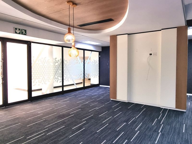 Office space to let in Silver Stream Office Park - Photo 7