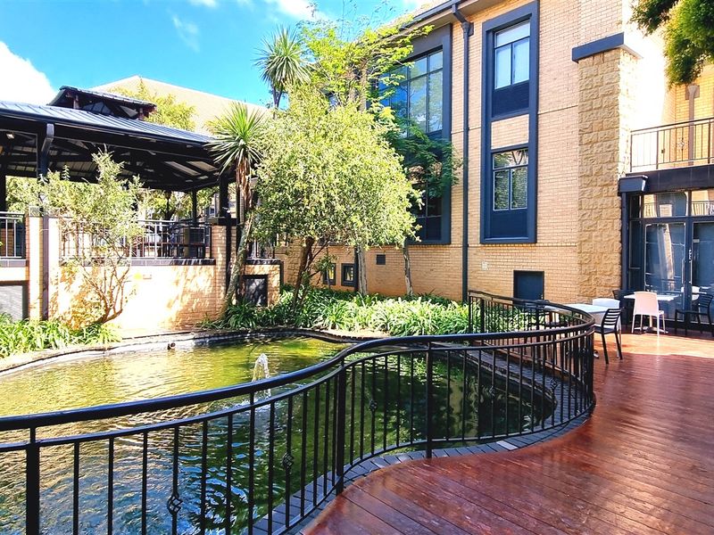 Office space to let in Silver Stream Office Park - Photo 2