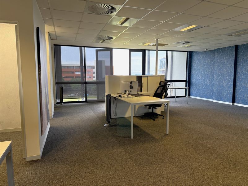 210m2 Office Space to Let in Mayfair on the Lake, Umhlanga - Photo 4