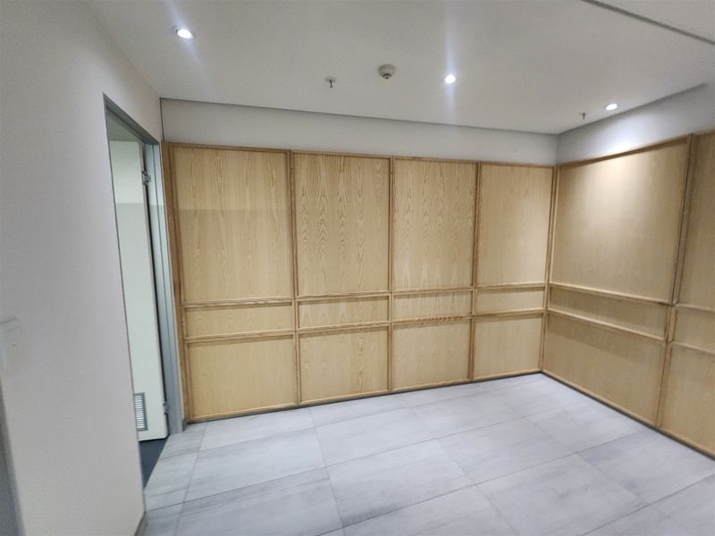 426sqm Offices space to let in Sandton - Photo 3