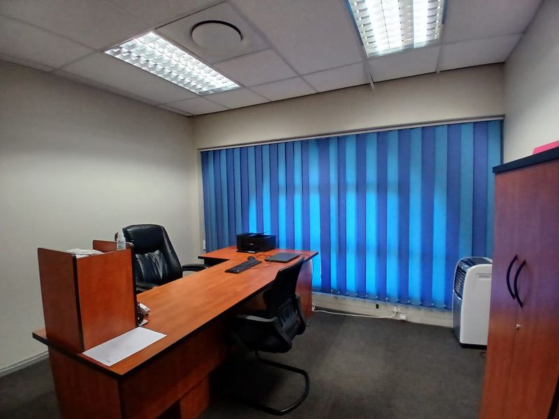 Office Space, Elevated - Photo 6