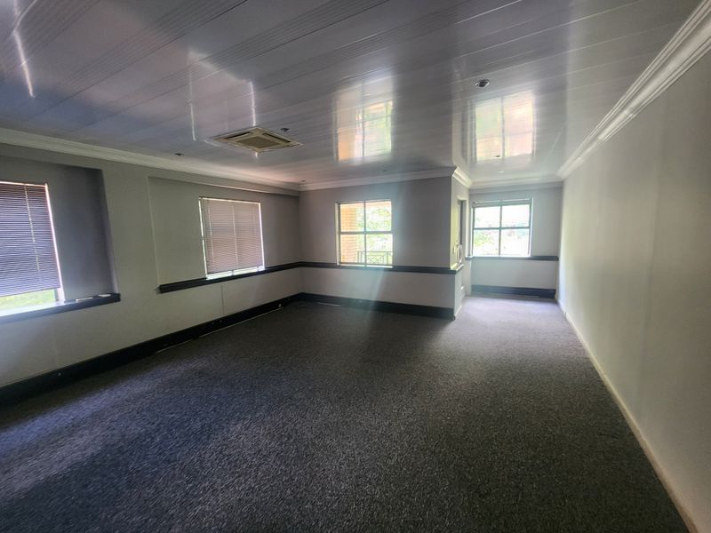 974m2 Office to let in Sandown, Sandton - Photo 8