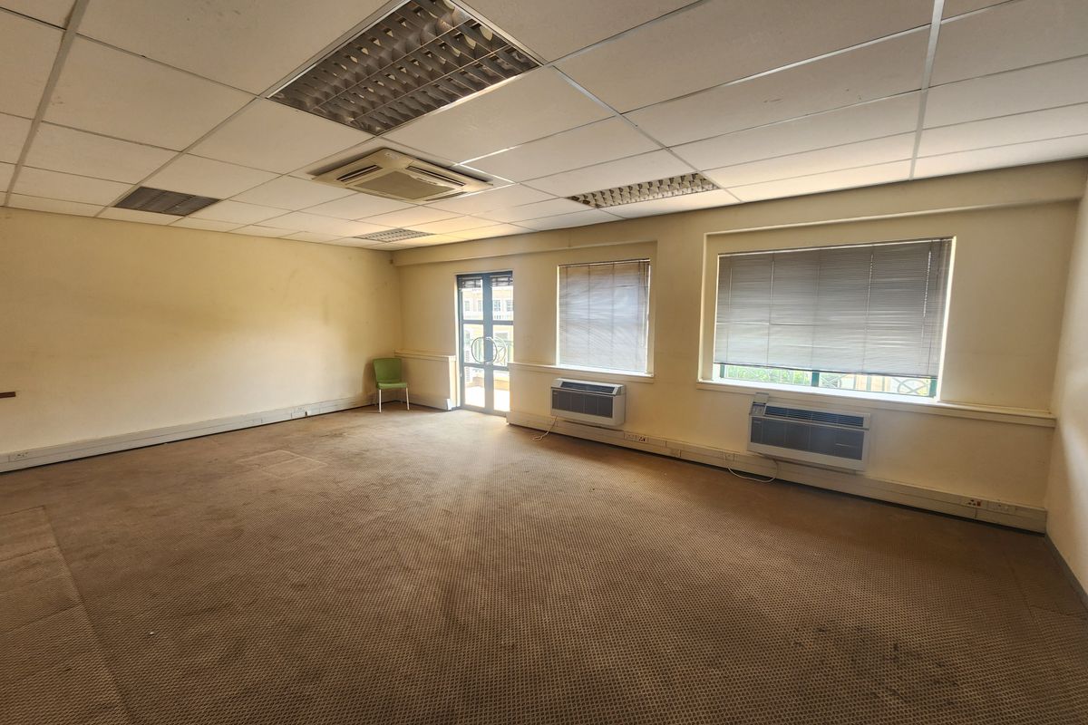 974m2 Office to let in Sandown, Sandton - Photo 4