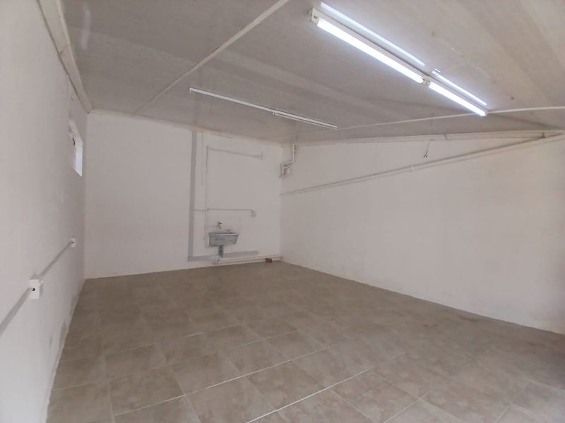 Small Space, Smart Business - Photo 5