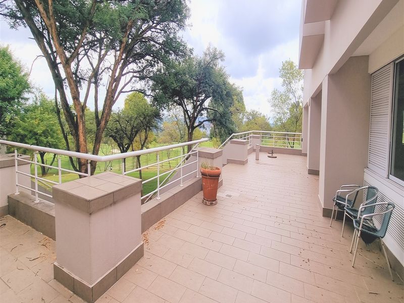 Office space to let in Country Club Estate - Photo 6