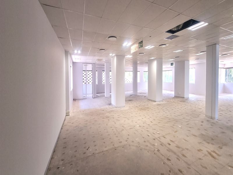Office space to let in Country Club Estate - Photo 8
