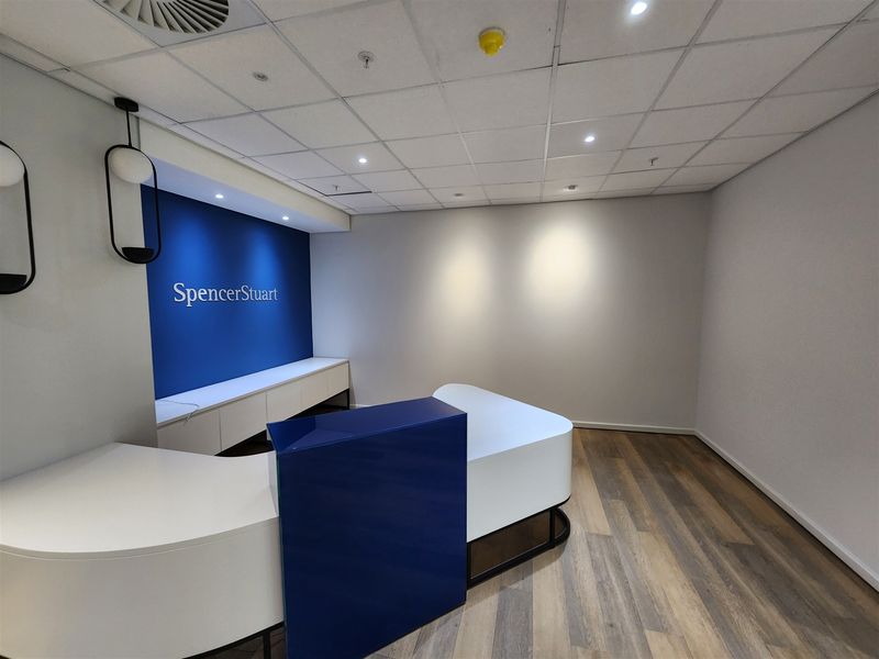 607sqm Office space to let in Sandton - Photo 2