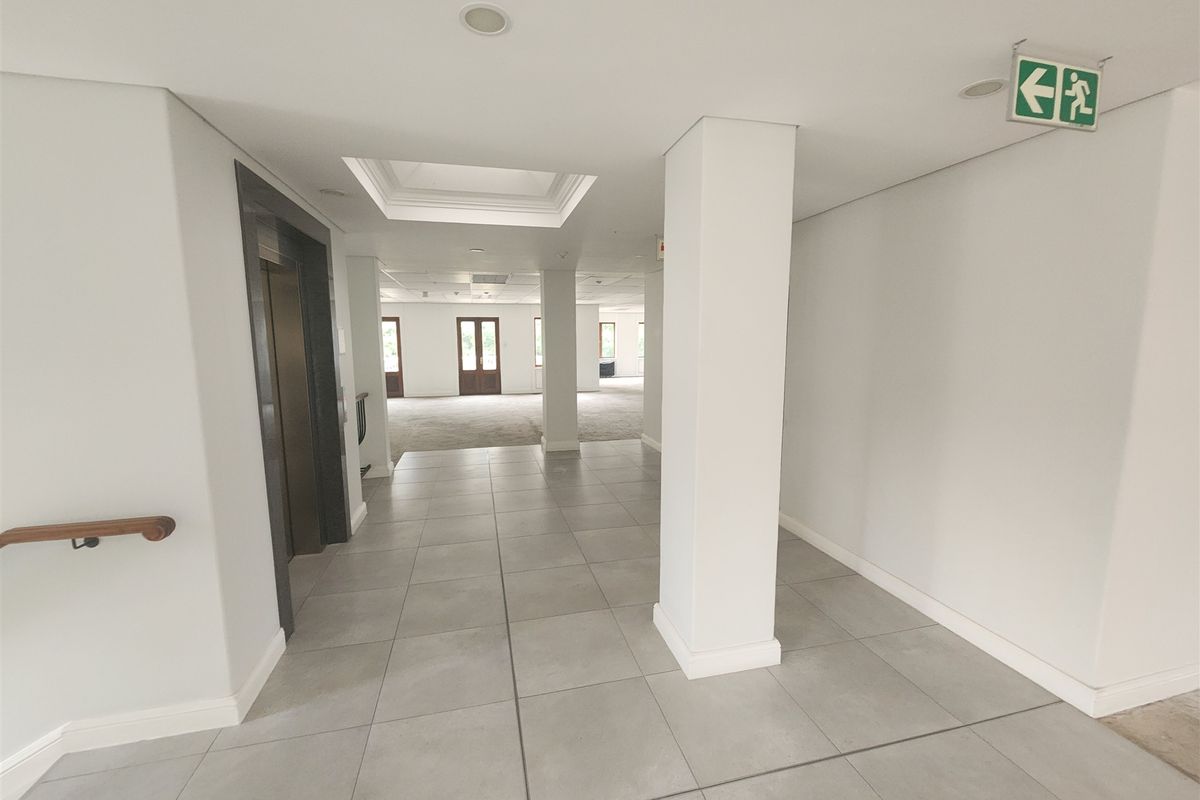 1314.12sqm Office space to let in Strathavon, Sandton - Photo 4