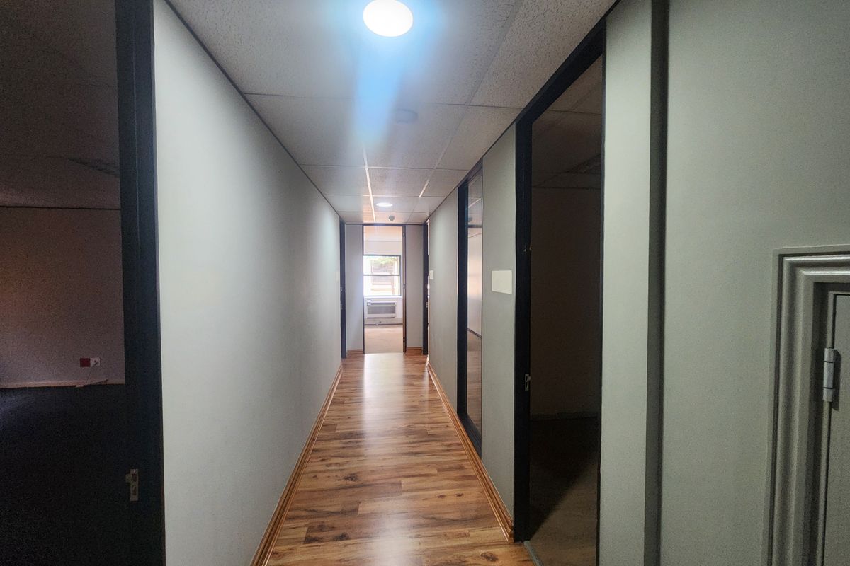974m2 Office to let in Sandown, Sandton - Photo 3