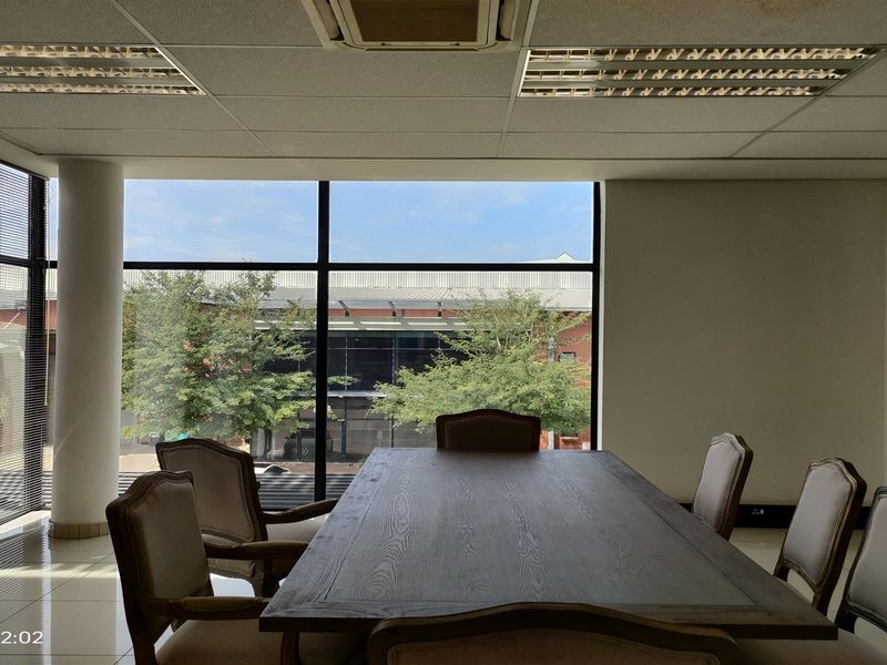 1345m2  Warehouse  - TO LEASE or FOR SALE - Photo 9