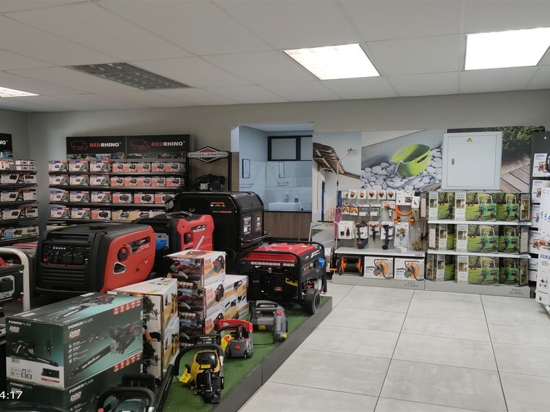 1545m2  Warehouse  - TO LEASE - Photo 7