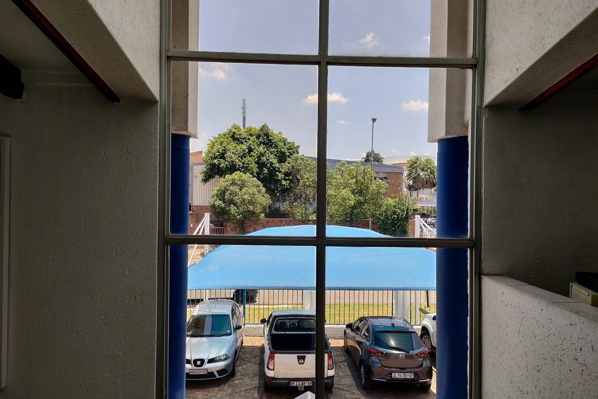 2948m2  Warehouse  - 2948m2 - Photo 5