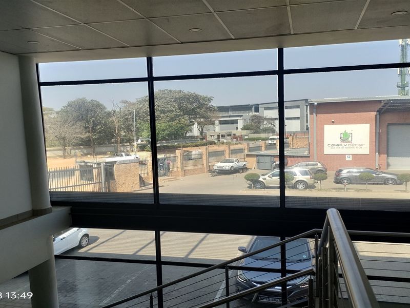 954m2  Warehouse  - FOR SALE at R9 540 000.00 plus vat or TO LEASE - Photo 7