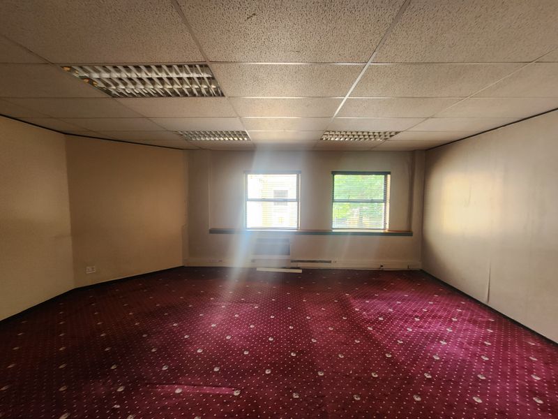 974m2 Office to let in Sandown, Sandton - Photo 10