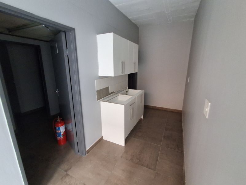 319m2 Warehouse To Let in Halfway House, Midrand – Prime Location - Photo 6