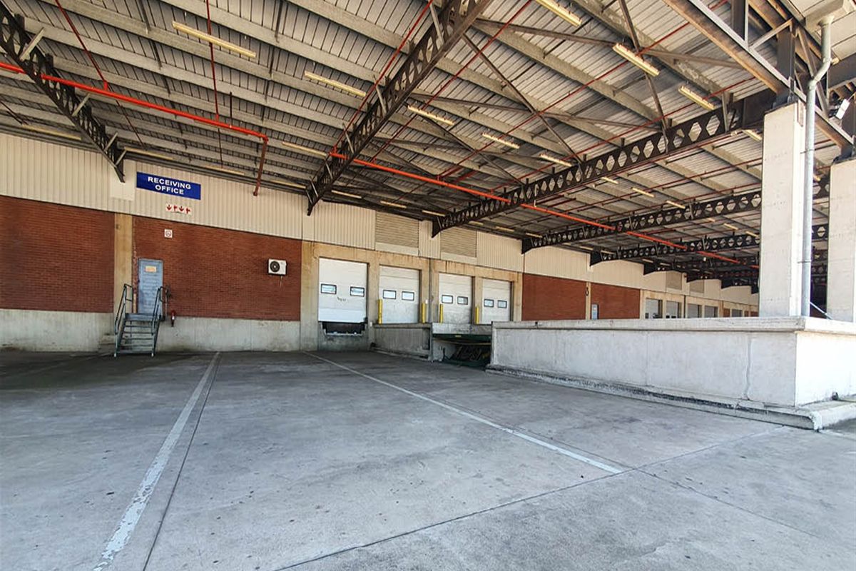 13,685m2 warehouse to let in Cato Ridge - Photo 5