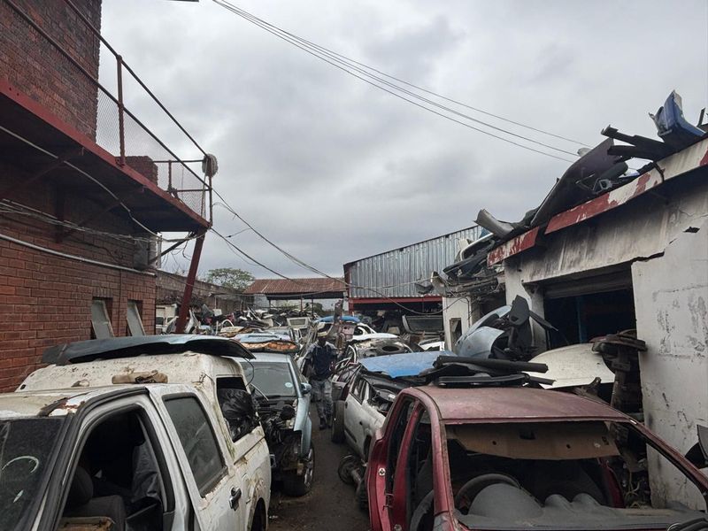 1747sqm of Land & Buildings in lower Greyling Street area For Sale @ R8 500 000-00. No Vat - Photo 6