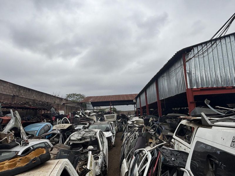 1747sqm of Land & Buildings in lower Greyling Street area For Sale @ R8 500 000-00. No Vat - Photo 3