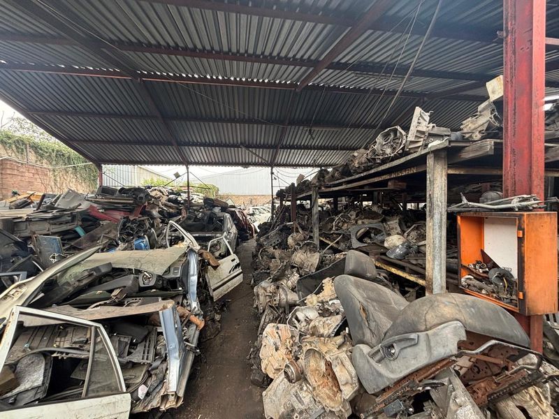 1747sqm of Land & Buildings in lower Greyling Street area For Sale @ R8 500 000-00. No Vat - Photo 5