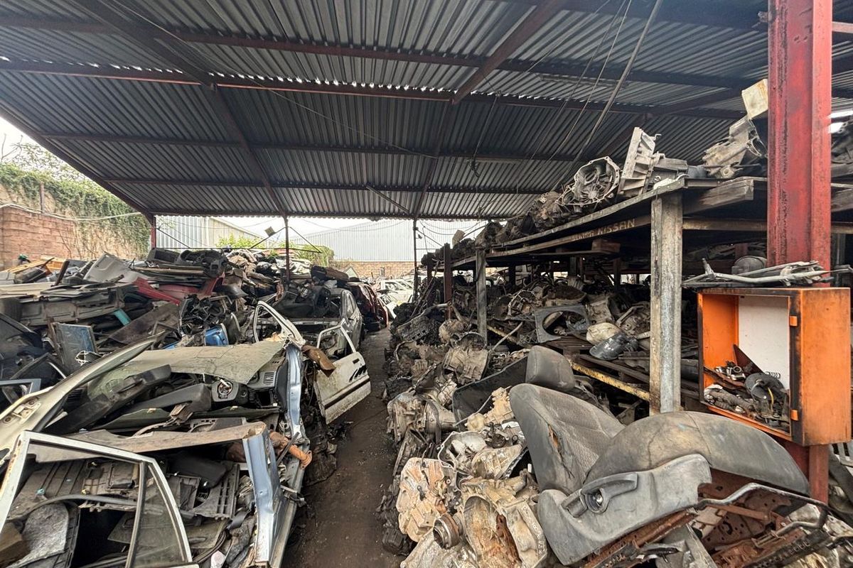 1747sqm of Land & Buildings in lower Greyling Street area For Sale @ R8 500 000-00. No Vat - Photo 5