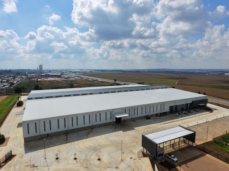 Warehouse to let in Witfontein - Photo 4