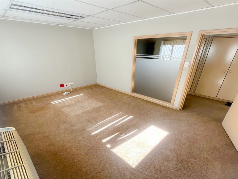 Office space to let - Photo 7