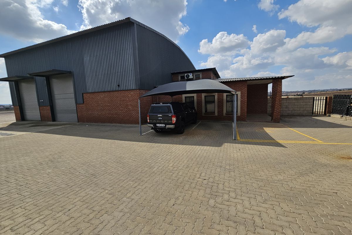 TO LET - DIESEL DEPOT/ WORKSHOP - CENTURION WEST - Photo 3