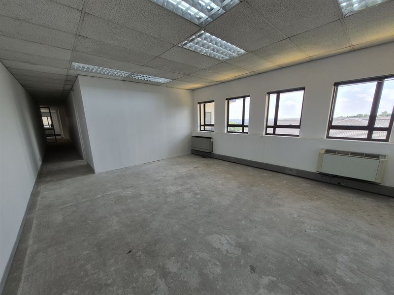 321.34m2 Office to let in Hyde Park - Johannesburg - Photo 5