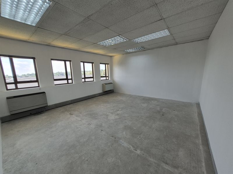 321.34m2 Office to let in Hyde Park - Johannesburg - Photo 4