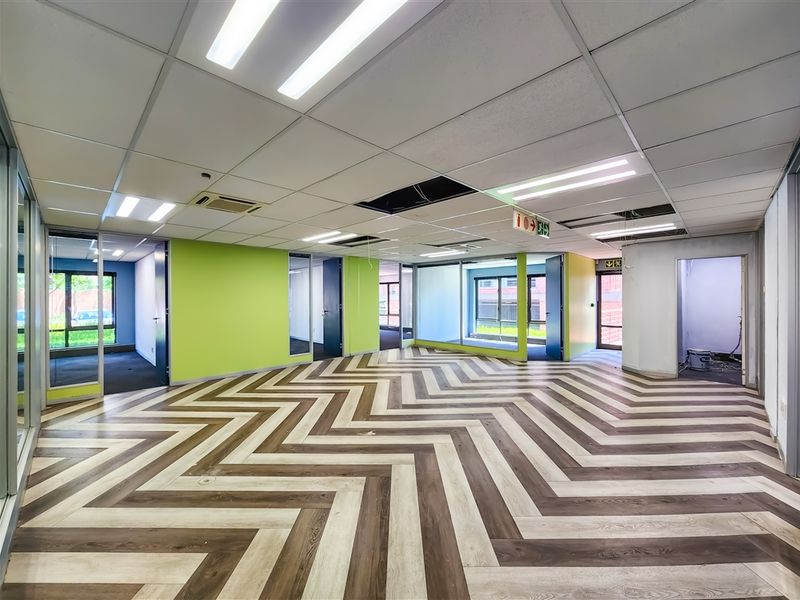 345m2 Prime Office Space to Let in Fourways - Photo 7