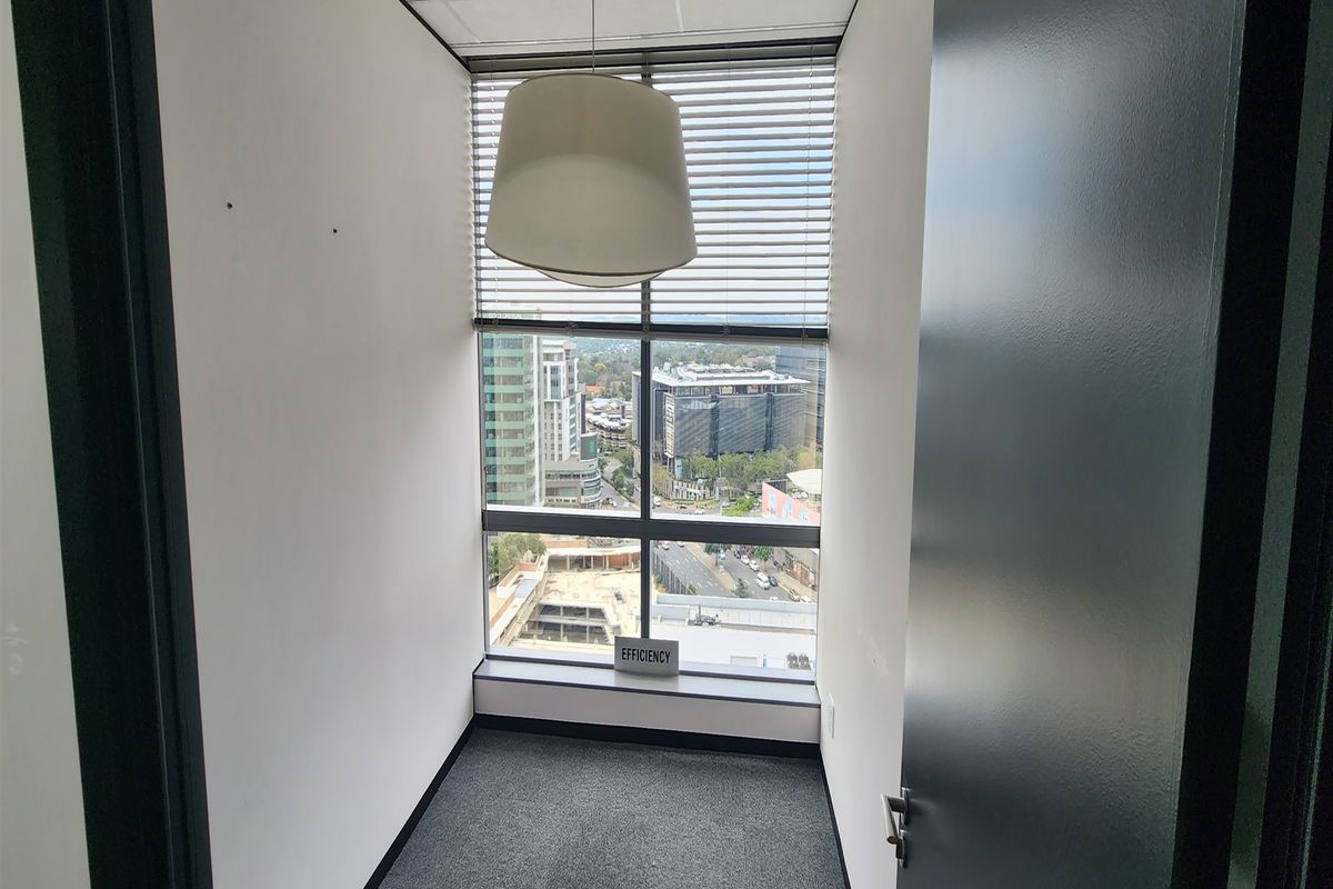 Offices to let in Sandown, Sandton - Photo 4