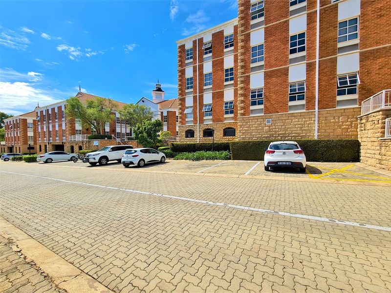 270m2 Modern Office to Let in Fourways - Photo 2