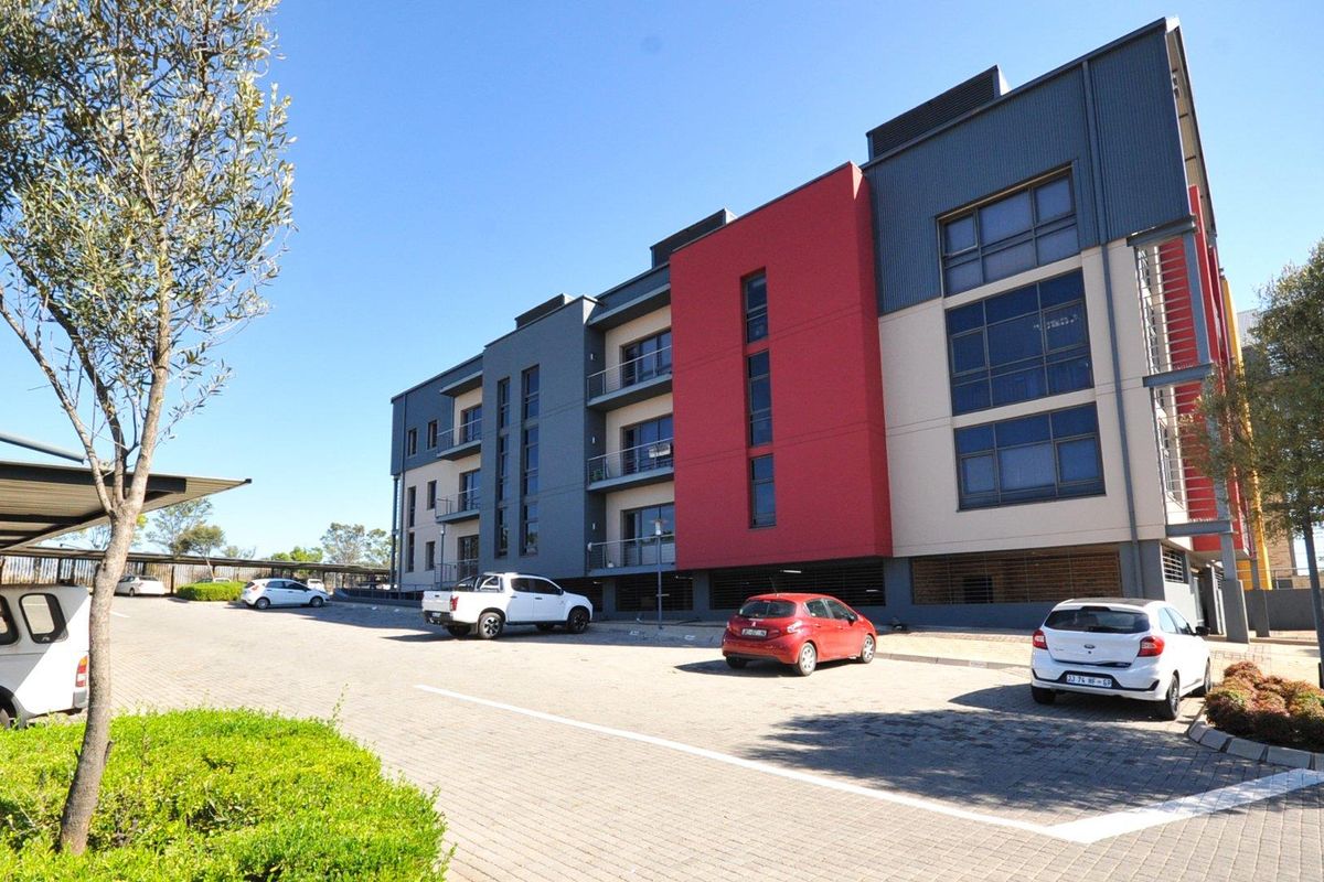 Fantastic Office Space Available at Southdowns Office Park - Rent Direct from the Landlord! - Photo 4
