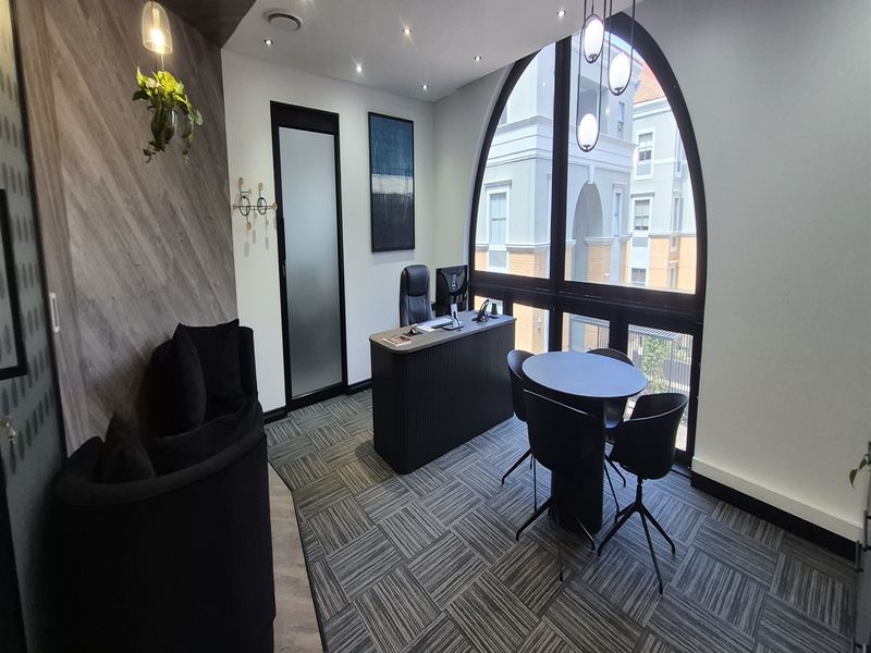 693.61sqm Office to let in Illovo - Photo 7