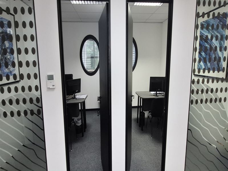 693.61sqm Office to let in Illovo - Photo 9